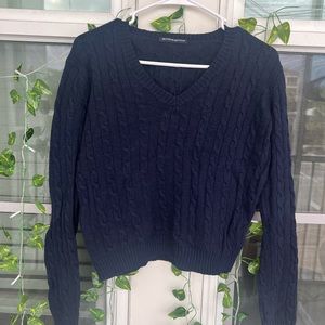 Brandy Melville Cropped CableKnit Sweater